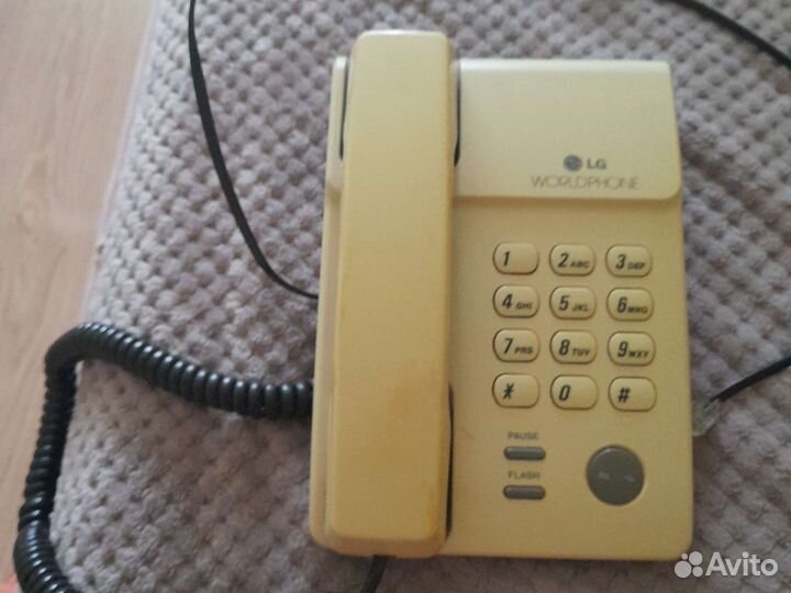 Телефонный аппарат LG