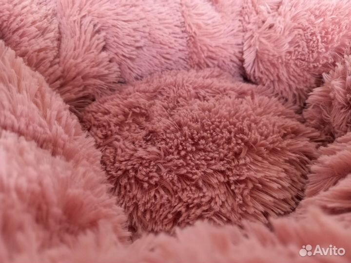 Лежанка для кошек и маленьких собак