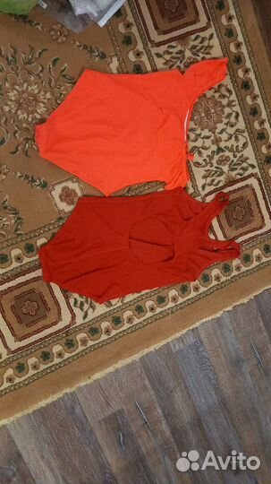 Купальник для девочки 140 новый