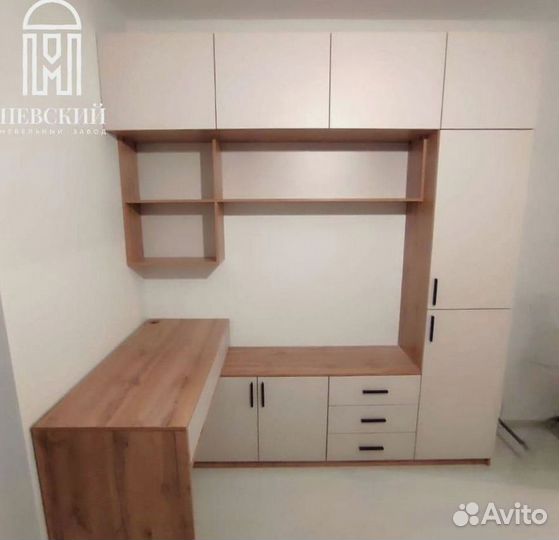 Письменный стол для школьника