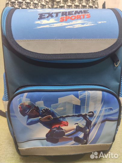 Школьный рюкзак