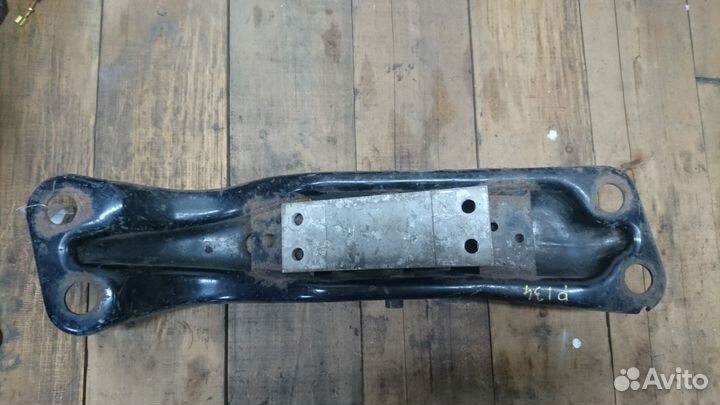 Кронштейн и подушка кпп infiniti ex35