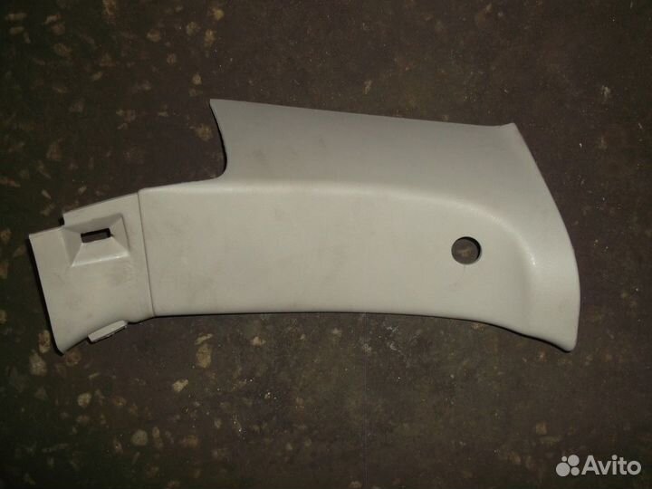 Обшивка стойки задней верхняя правая