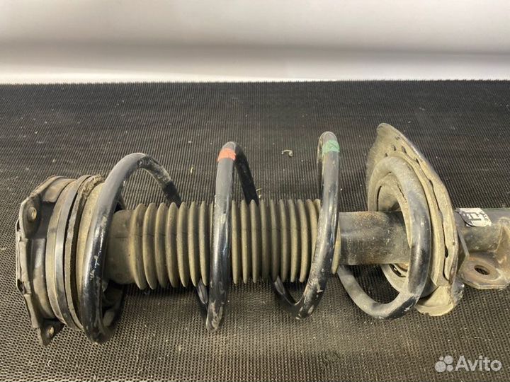 Передняя Левая Стойка Nissan XTrail T31 2011-2015