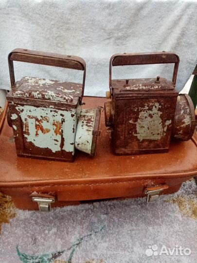 Фонарик аккумуляторный СССР