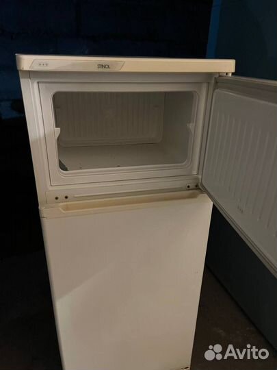 Холодильник Stinol 140 см