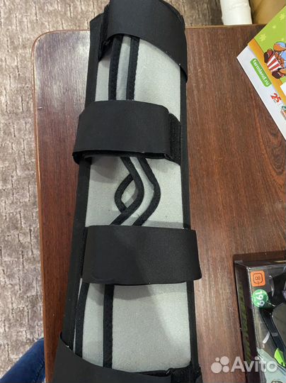 Тутор на коленный сустав