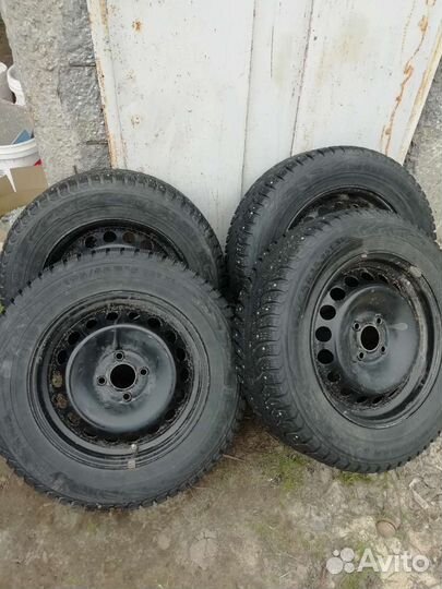 R15 Nokian Tyres Nordman 5 195/65, PCD 4x108 DIA 60.1