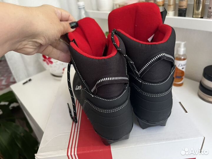 Лыжные ботинки Larsen, р. 40