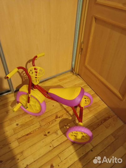 Детский велосипед для самых маленьких