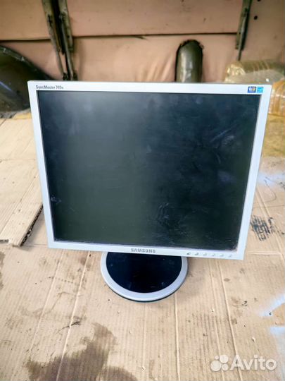 Монитор Samsung