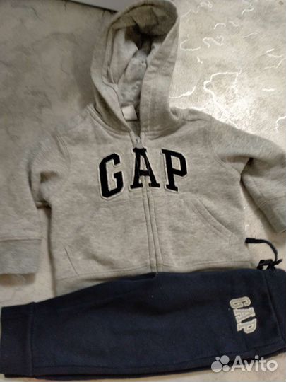Толстовка и штаны Gap