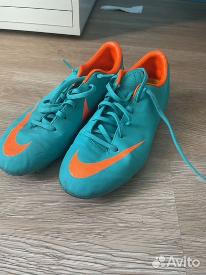 Футбольные шиповки nike, 36 размер