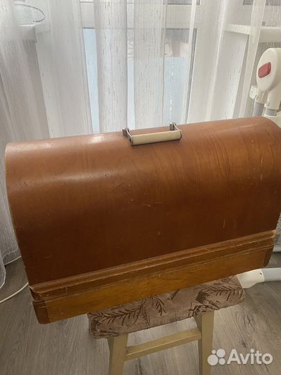 Швейная машинка Подольск с электроприводом