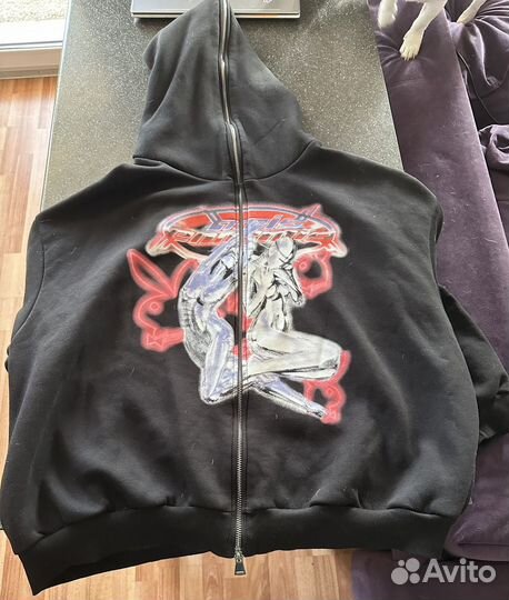 Зип зуди Amis