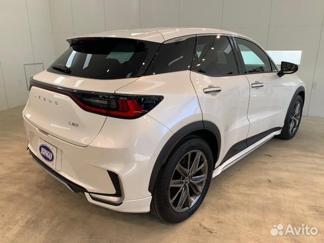 Lexus LBX 1.5 CVT, 2024, 8 600 км