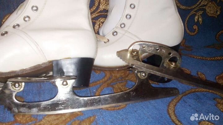 Коньки фигурные детские