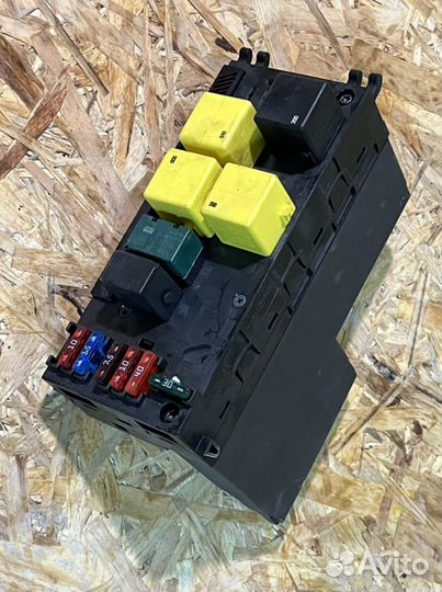 Центральный блок эл.оборудования SAM мерседес w210