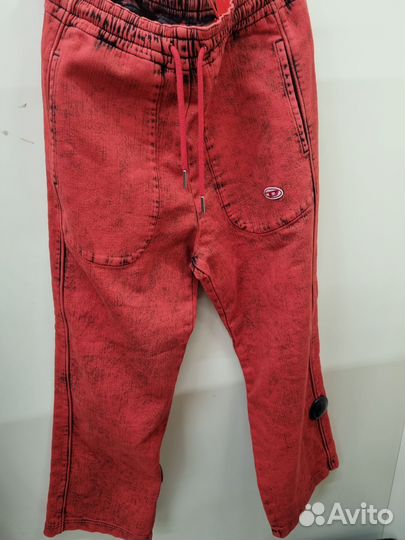 Джинсы Diesel красные