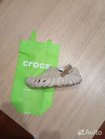 Crocs salehe bembury