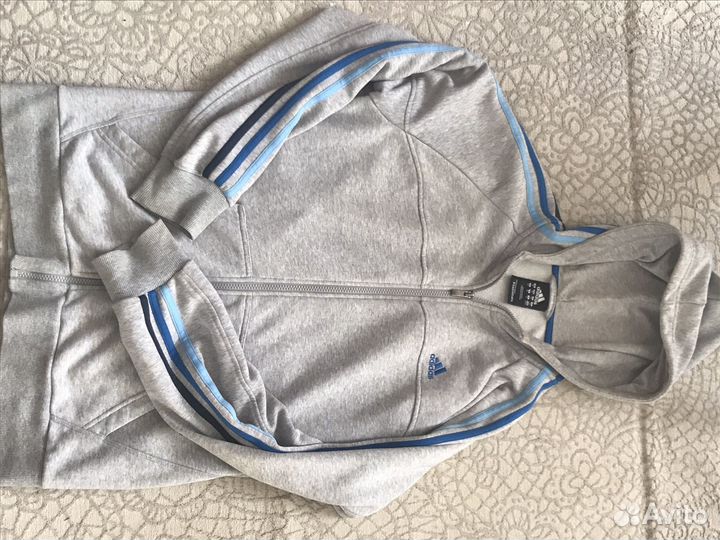 Зипка adidas essentials