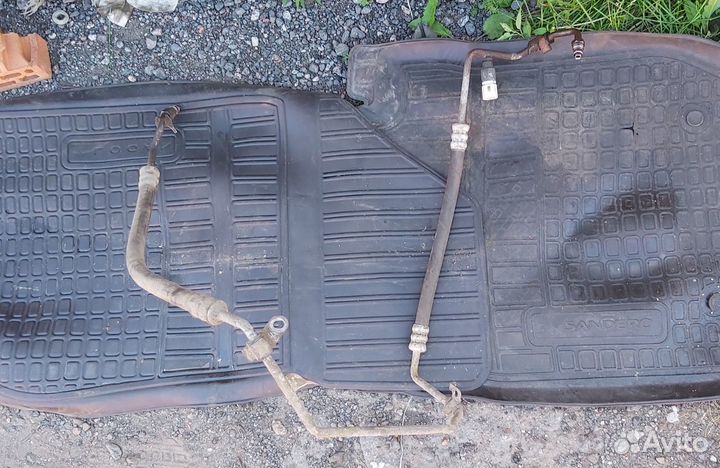 Трубка гура Лада Ларгус Рено Логан 1 Сандеро