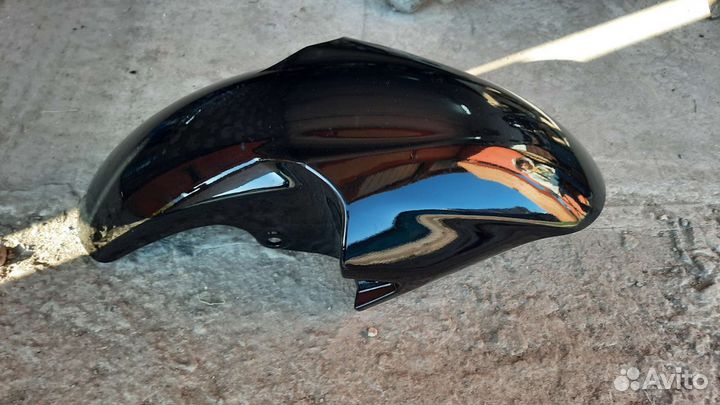 Крыло переднее