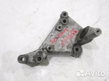 Кронштейн двигателя KKQ101352