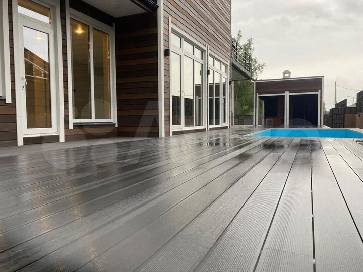 Коттедж 195 м² на участке 12 сот.