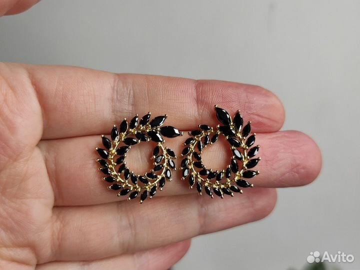 Серьги Chopard с чёрными кристаллами