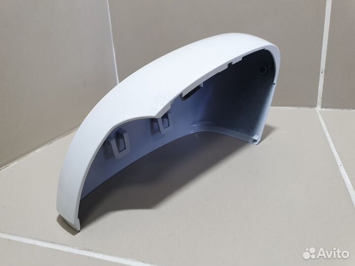 Накладка / крышка правого зеркала Skoda Rapid 1 2