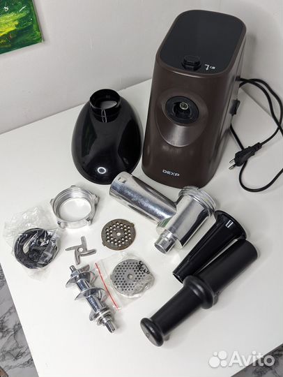 Мясорубка электрическая dexp mgp-1800