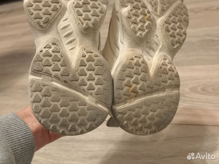 Кроссовки 32 reserved
