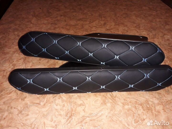 Продам подлокотники на Газель