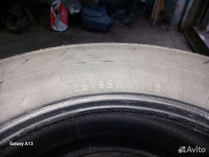 Kumho Solus KL21 235/65 R17