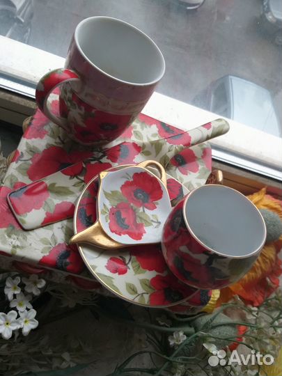 Набор посуды - Маки