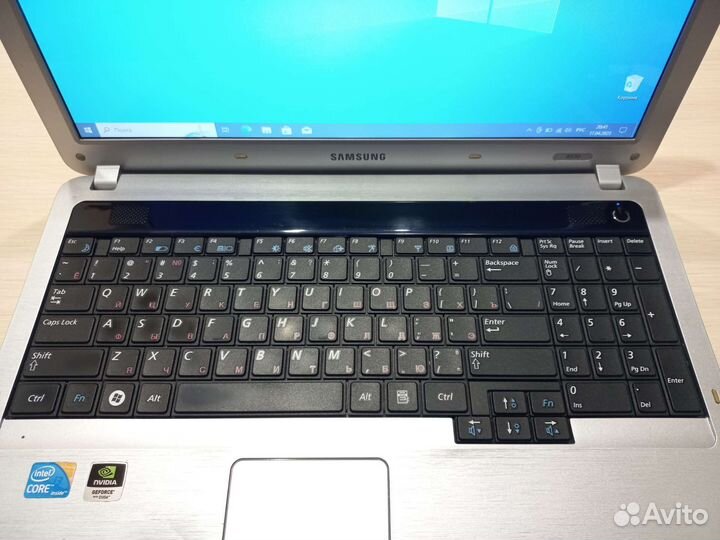 Samsung R530 Core i5-560M/6GB/SSD+HDD