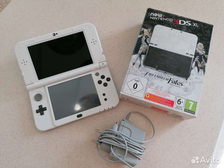 New Nintendo 3ds xl + оригинальная зарядка