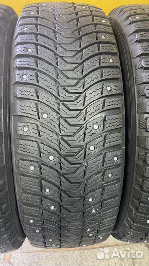 Michelin X-Ice North 3 215/60 R17