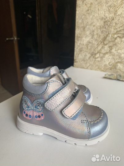 Детская обувь