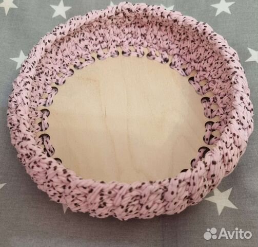 Вязаная корзинка