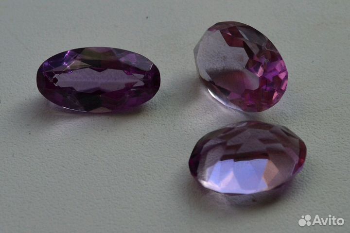 Камень Турмалин(корунд)