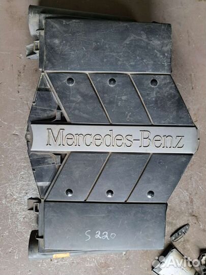 Корпус воздушного фильтра Mercedes w220