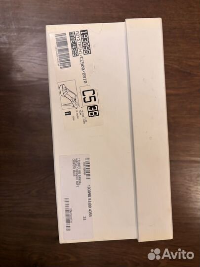 Босоножки Yves Saint Laurent женские 38 размер