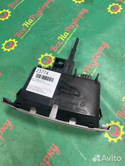 Ящик передней консоли Peugeot 308 хечбэк 1.6 EP6