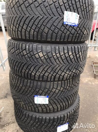 Michelin X-Ice North 4 SUV 275/40 R21 и 305/35 R21 109T