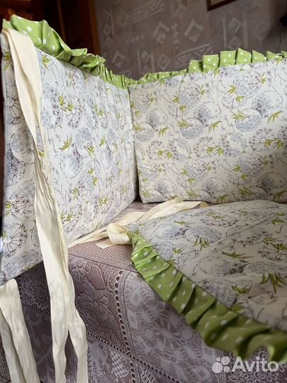 Мягкие бортики в кроватку