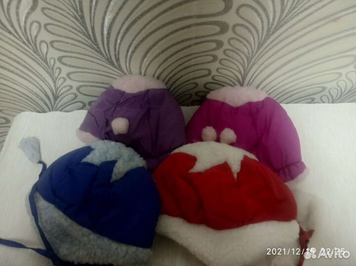 Шапки зимние новые для девочек и мальчиков