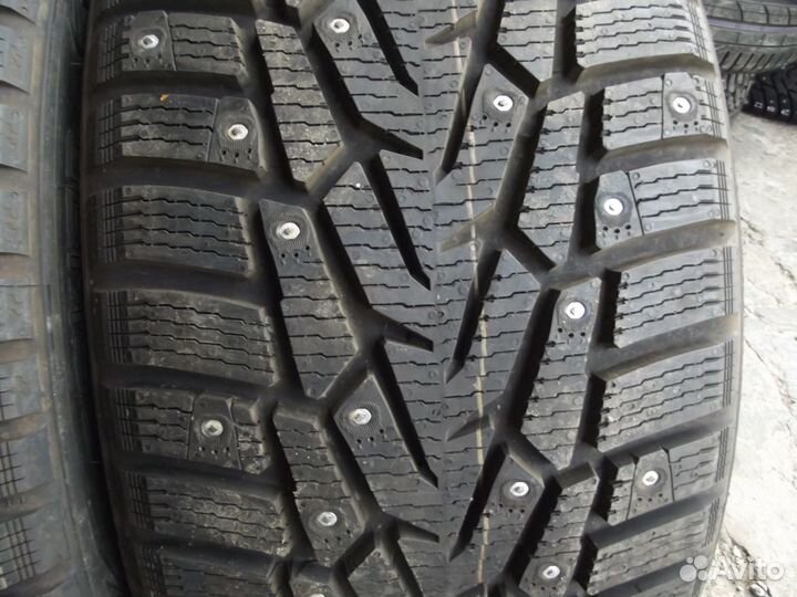 Nokian Hakkapeliitta 7 SUV 255/35 R20