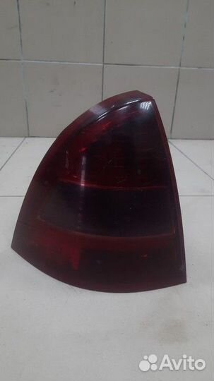 Фонарь задний наружний левый Citroen C5